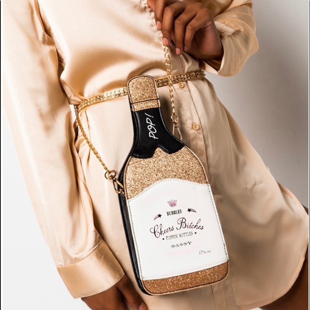 Pop bottles purse